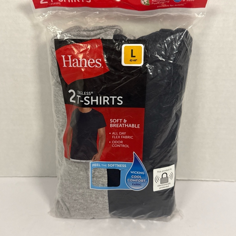 Hanes Color T-shirts Large 42-44 Black-Grey 2-pac Cotton Poly Machine Wash